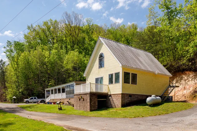 $414,900 | 527 Bear Creek Drive, Cherokee, AL 35616