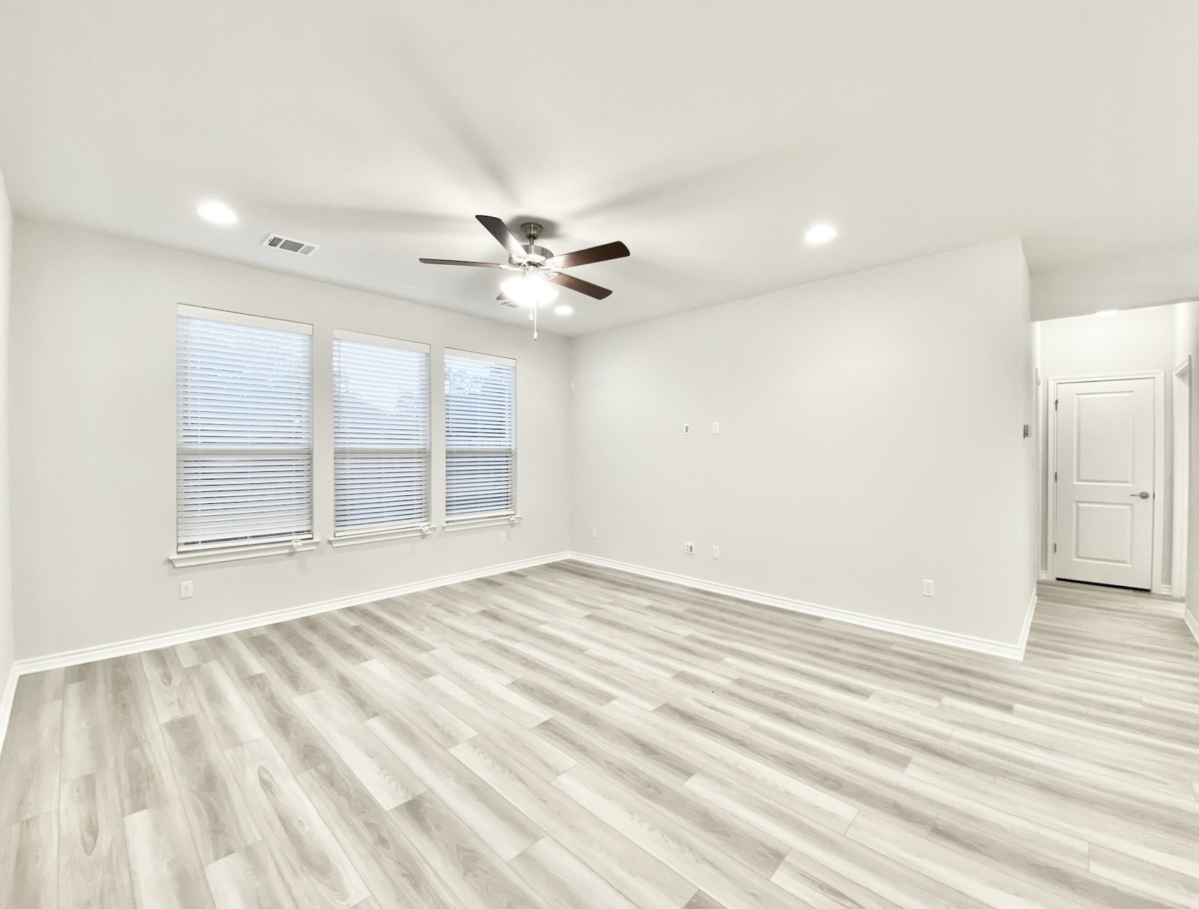 1801 Turtle Bay Loop Leander, TX 78641 - Photo 7 of 36