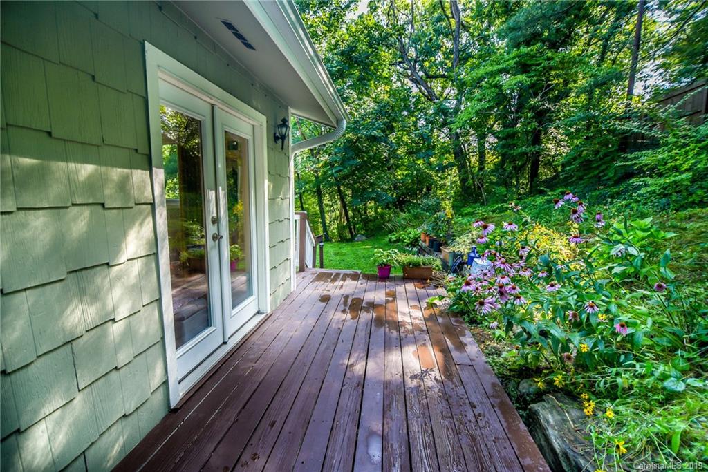 31 Arco Road Asheville, NC 28805 - Photo 3 of 24 Gallery Image 3