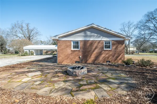 $589,000 | 110 Lakeview Drive, Winterville, GA 30683