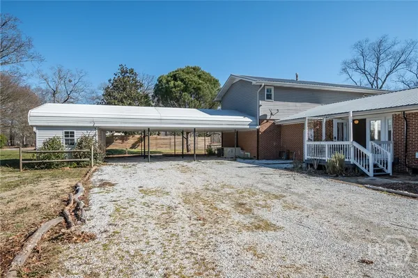$589,000 | 110 Lakeview Drive, Winterville, GA 30683