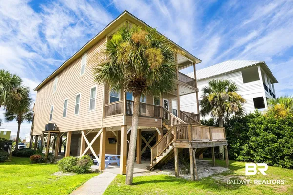 $569,000 | 1372 West Lagoon Avenue, Unit 1384A, Gulf Shores, AL 36542