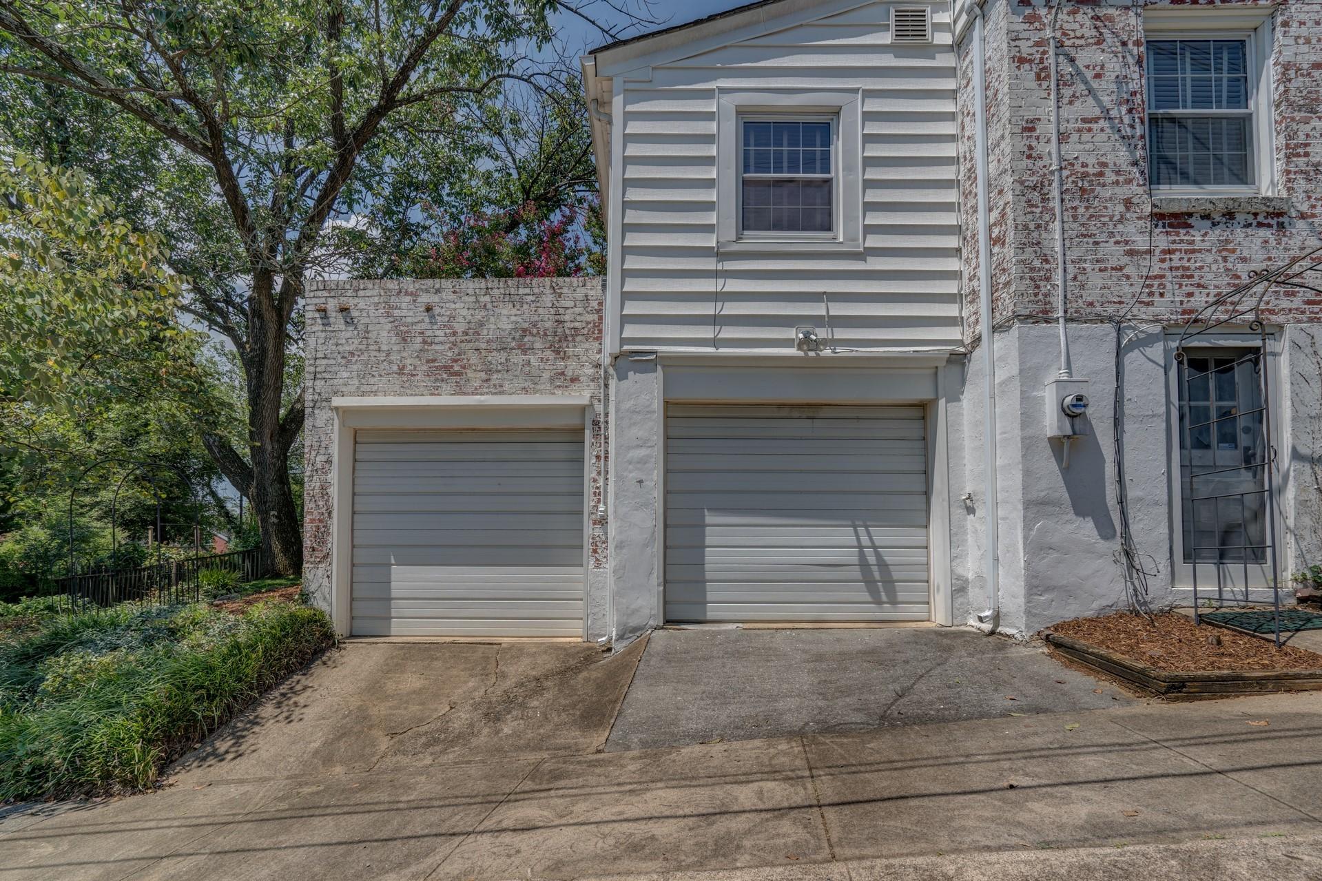 1502 Terrace Road Southwest Roanoke, VA 24015 - Photo 6 of 35 a front view of a house