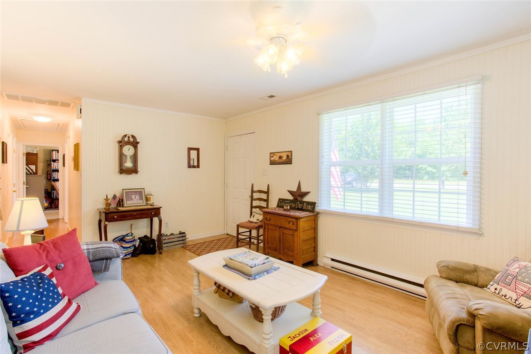 11841 River Road Chesterfield, VA 23838 - Photo 16 of 32 a living room with furniture and a window