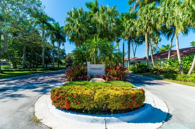 $585,000 | 1347 Seagrape Circle, Weston, FL 33326