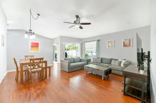 $585,000 | 1347 Seagrape Circle, Weston, FL 33326