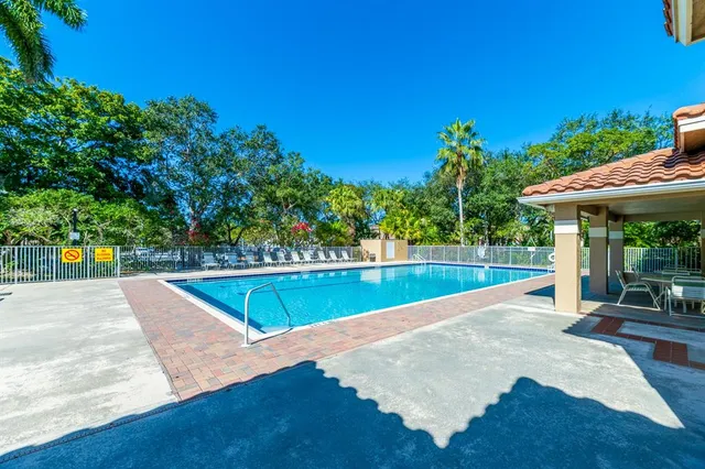 $585,000 | 1347 Seagrape Circle, Weston, FL 33326