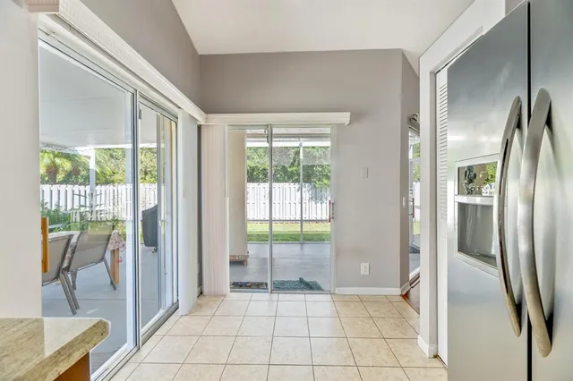 $585,000 | 1347 Seagrape Circle, Weston, FL 33326