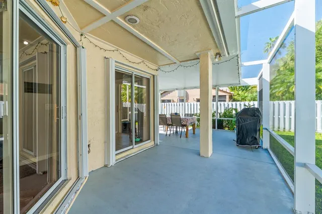 $585,000 | 1347 Seagrape Circle, Weston, FL 33326