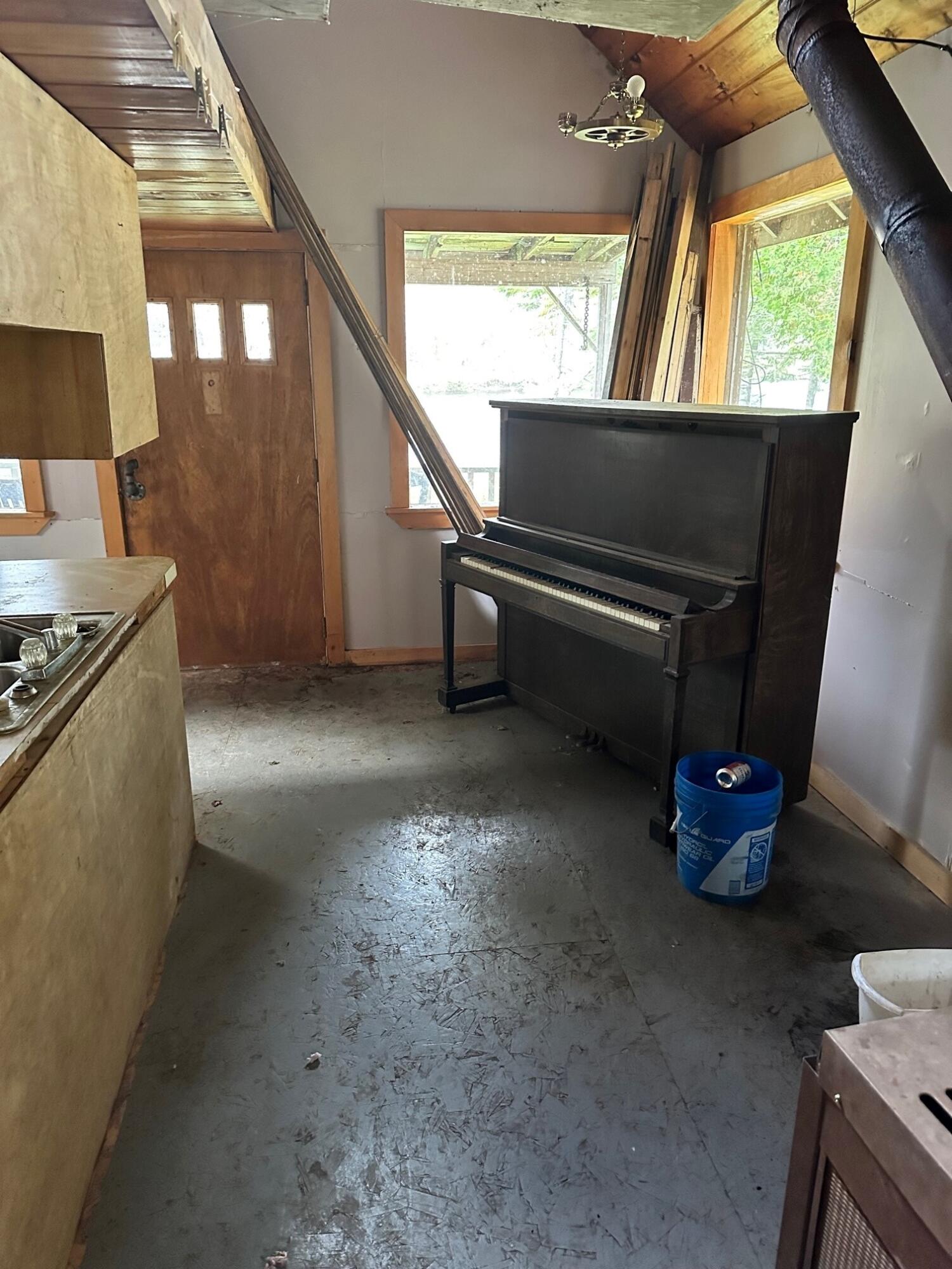 864 Sheridan Road Ashland, ME 04732 - Photo 11 of 34