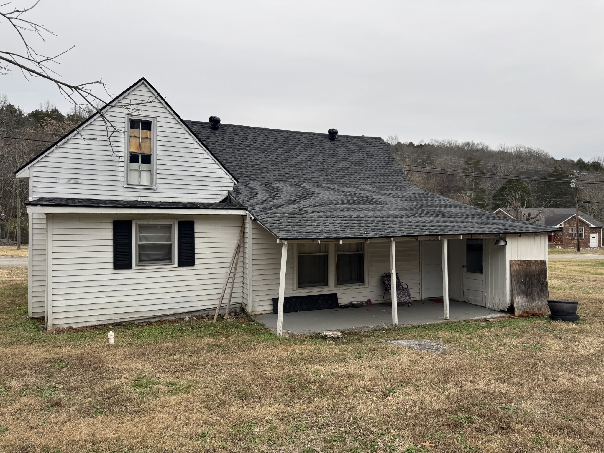 51 Riddleton Circle Riddleton, TN 37151 - Photo 4 of 29 a house view with a backyard space