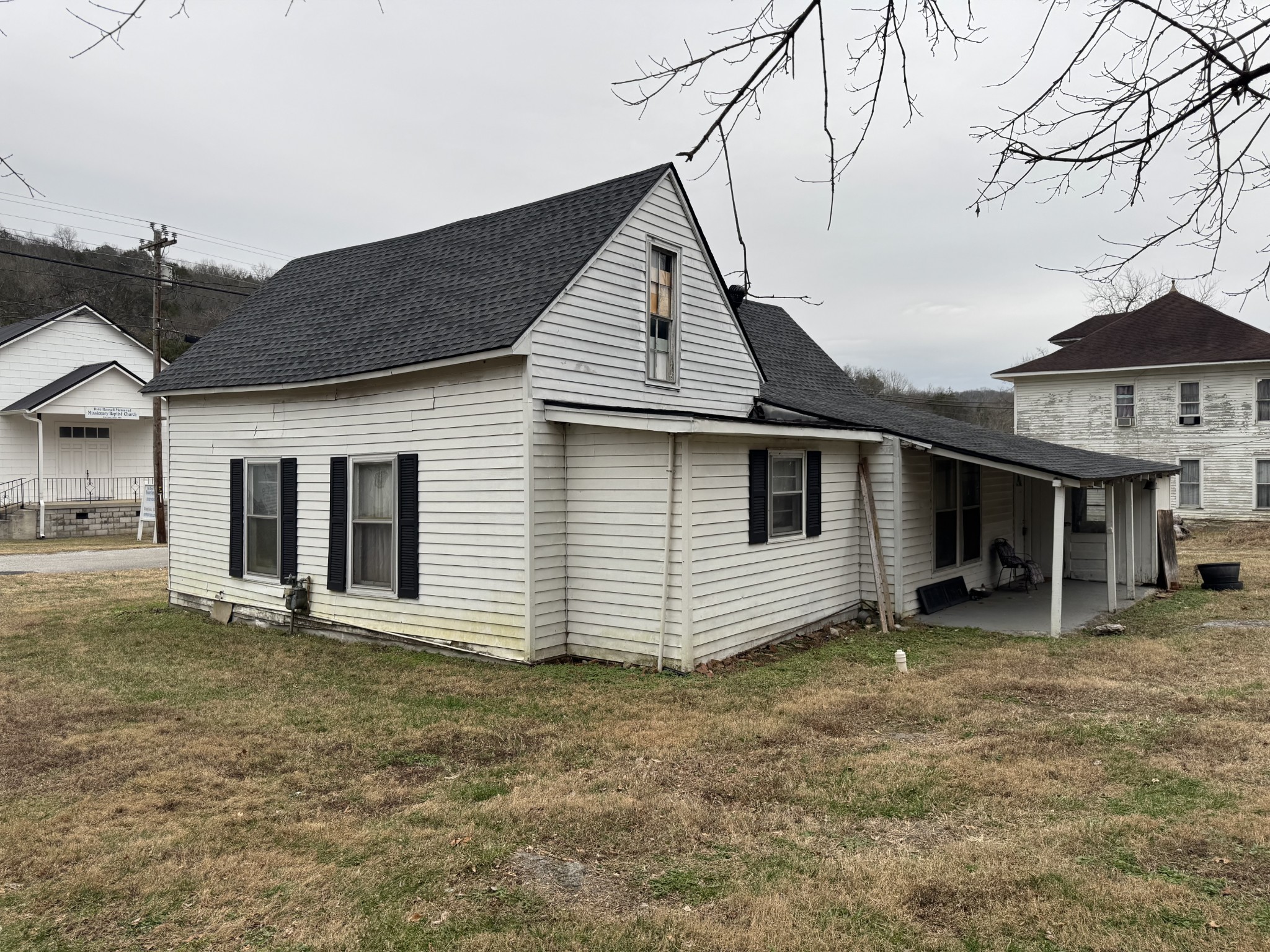 51 Riddleton Circle Riddleton, TN 37151 - Photo 6 of 29 a view of a house