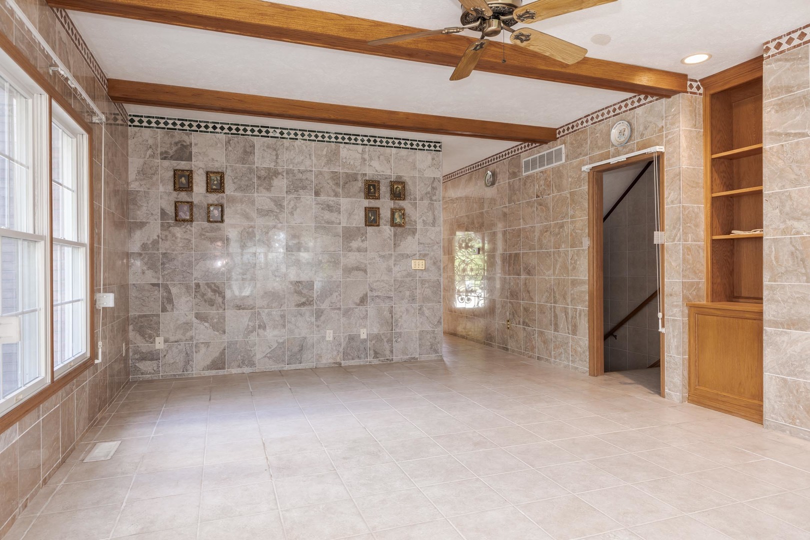 2703 Wedgewood Road Bloomington, IL 61704 - Photo 13 of 44 Gallery Image 13