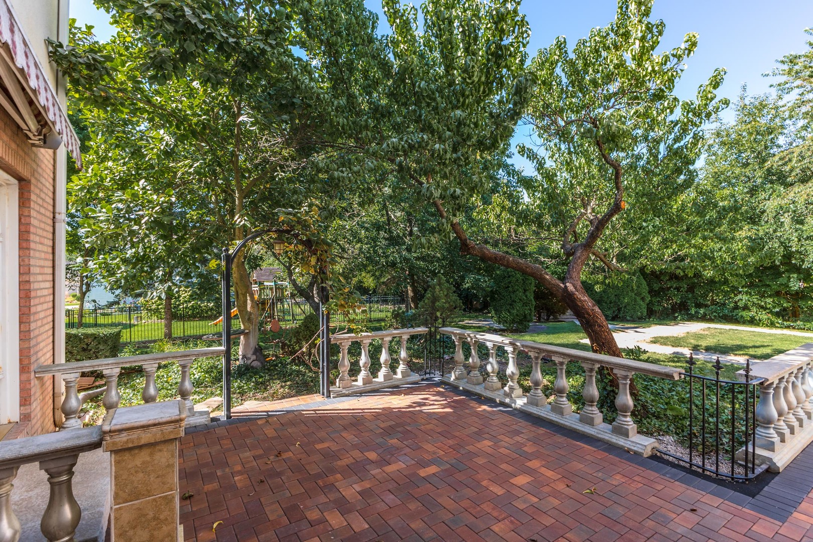 2703 Wedgewood Road Bloomington, IL 61704 - Photo 36 of 44 Gallery Image 36