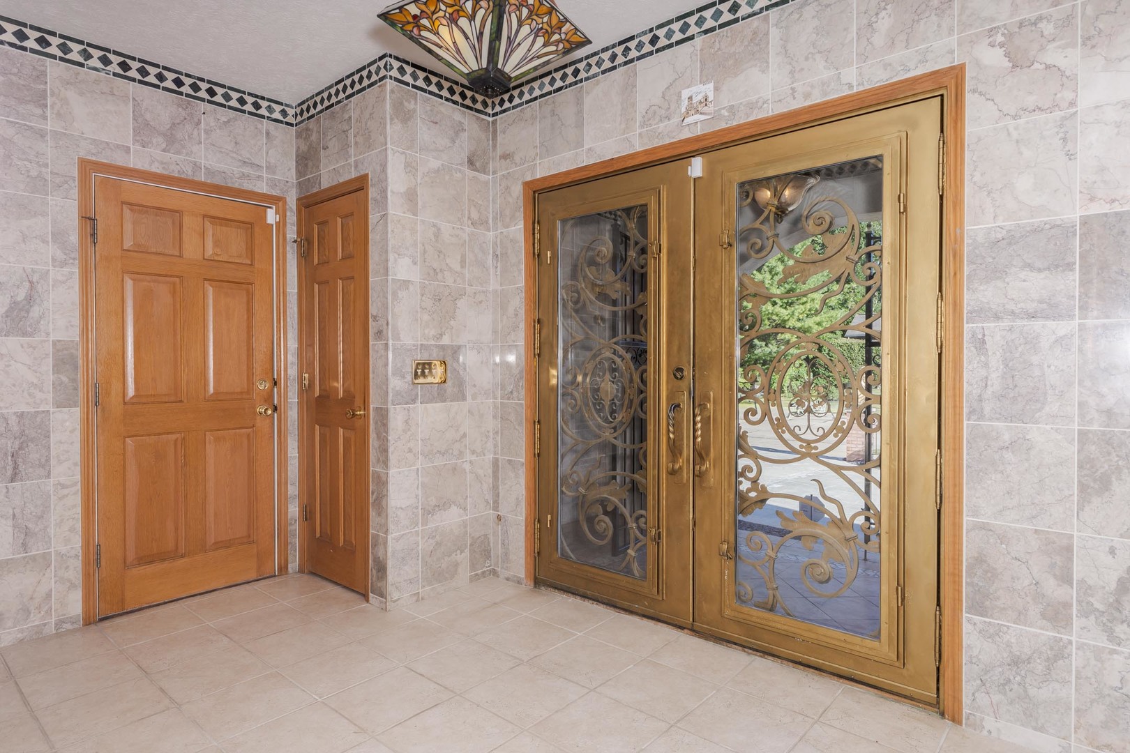 2703 Wedgewood Road Bloomington, IL 61704 - Photo 7 of 44 Gallery Image 7