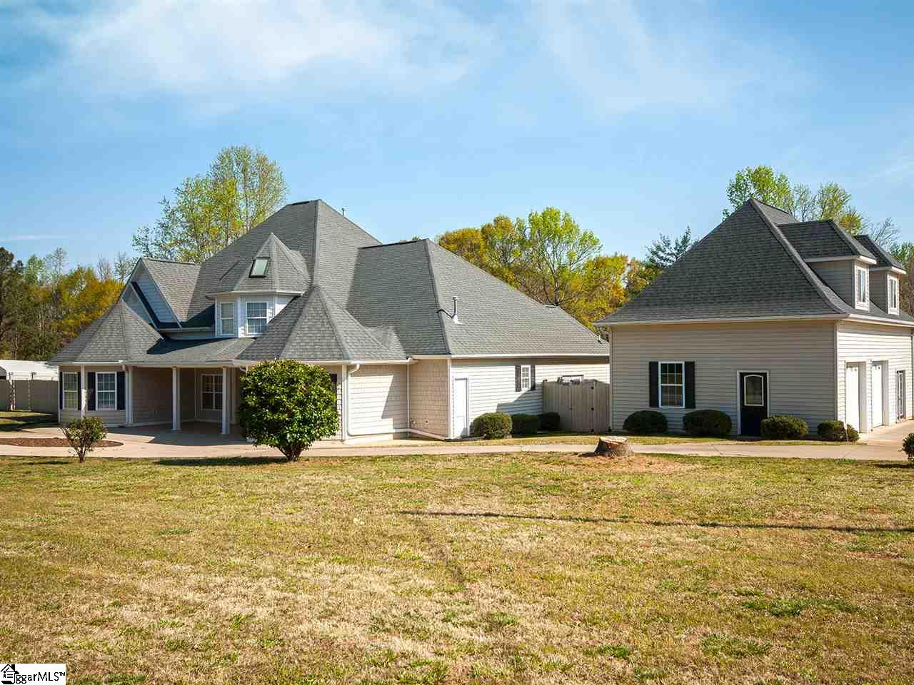 1411 Fairview Road Simpsonville, SC 29680 - Photo 3 of 33