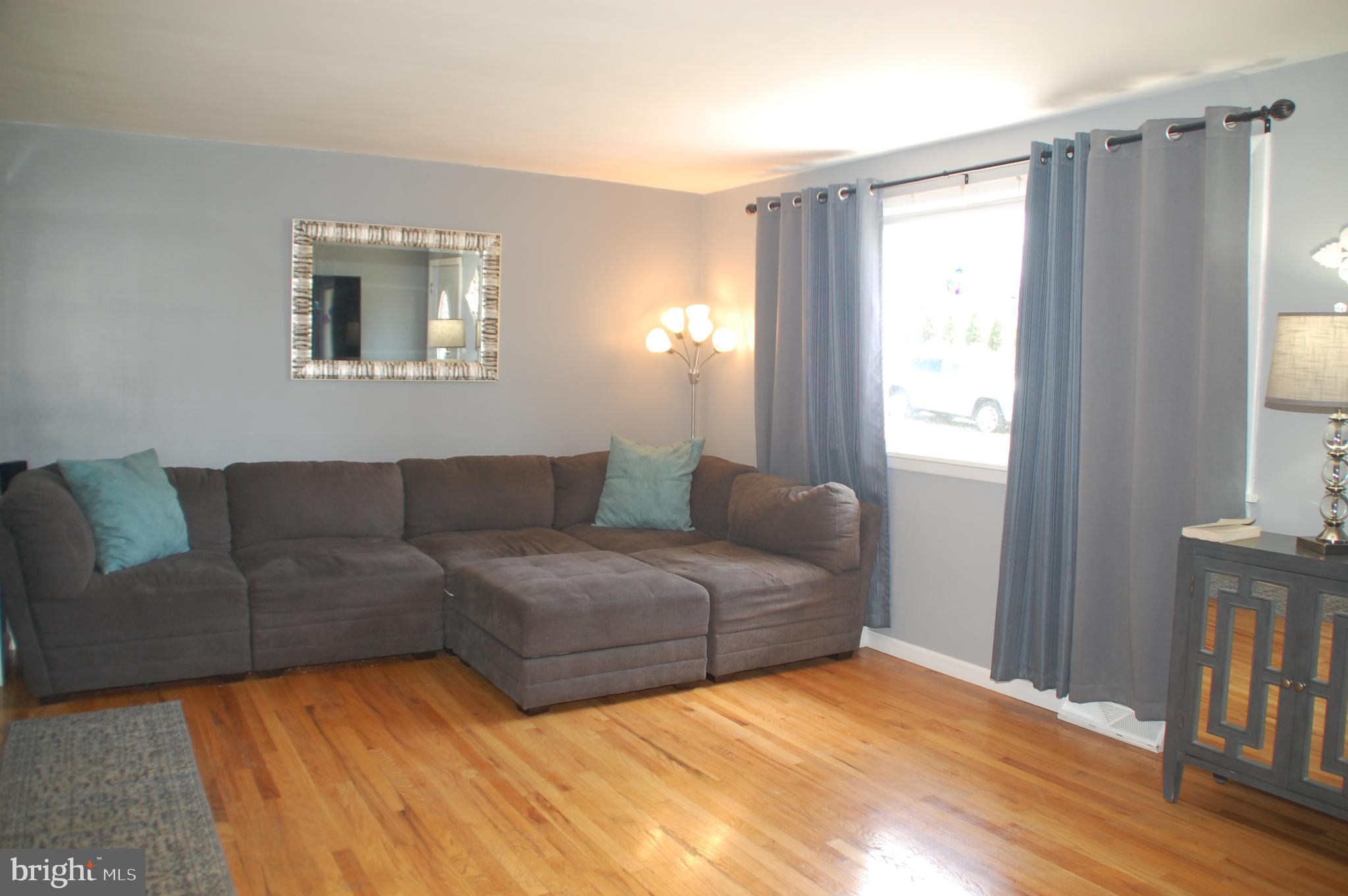 915 Callowhill Road Perkasie, PA 18944 - Photo 3 of 37 a large picture window, 2 double hung windows..