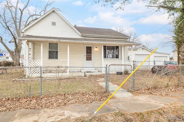 $85,000 | 919 West 7th Street, Staunton, IL 62088