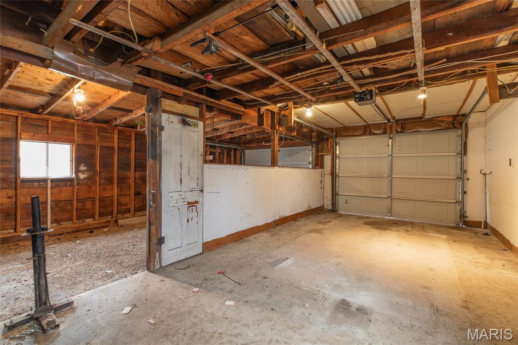 919 West 7th Street Staunton, IL 62088 - Photo 11 of 37