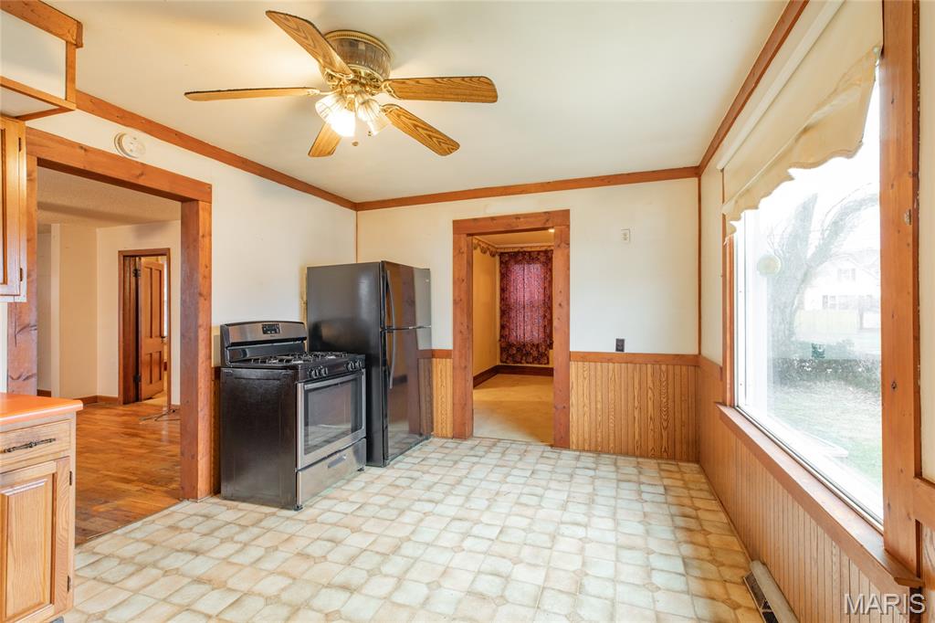 919 West 7th Street Staunton, IL 62088 - Photo 20 of 37