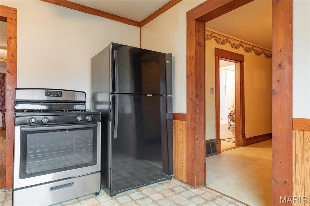 919 West 7th Street Staunton, IL 62088 - Photo 21 of 37