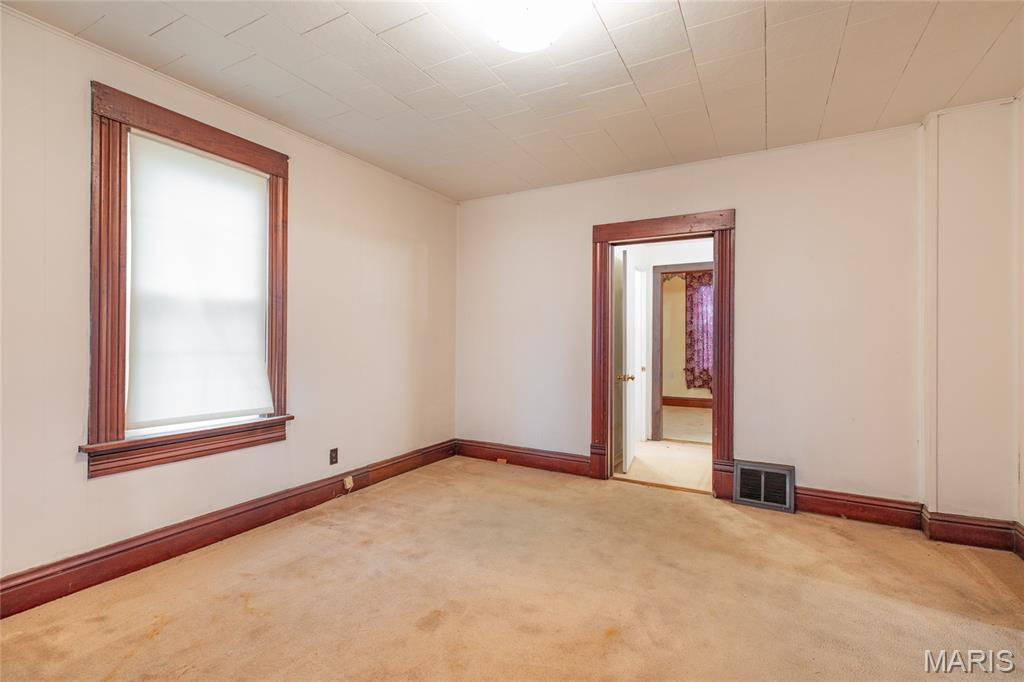 919 West 7th Street Staunton, IL 62088 - Photo 25 of 37