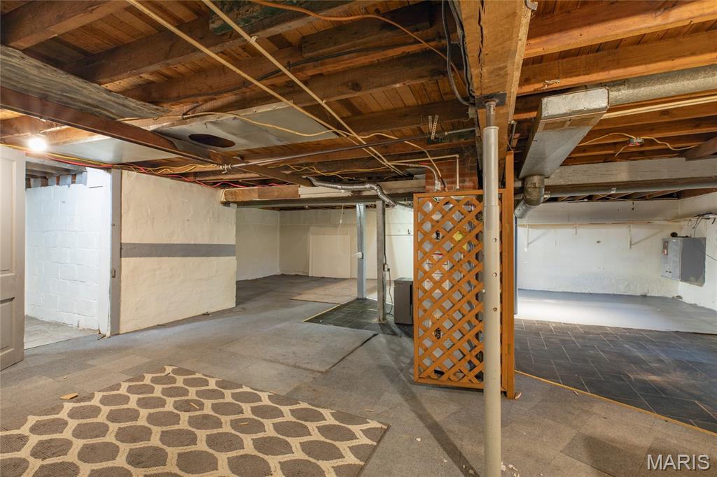 919 West 7th Street Staunton, IL 62088 - Photo 32 of 37