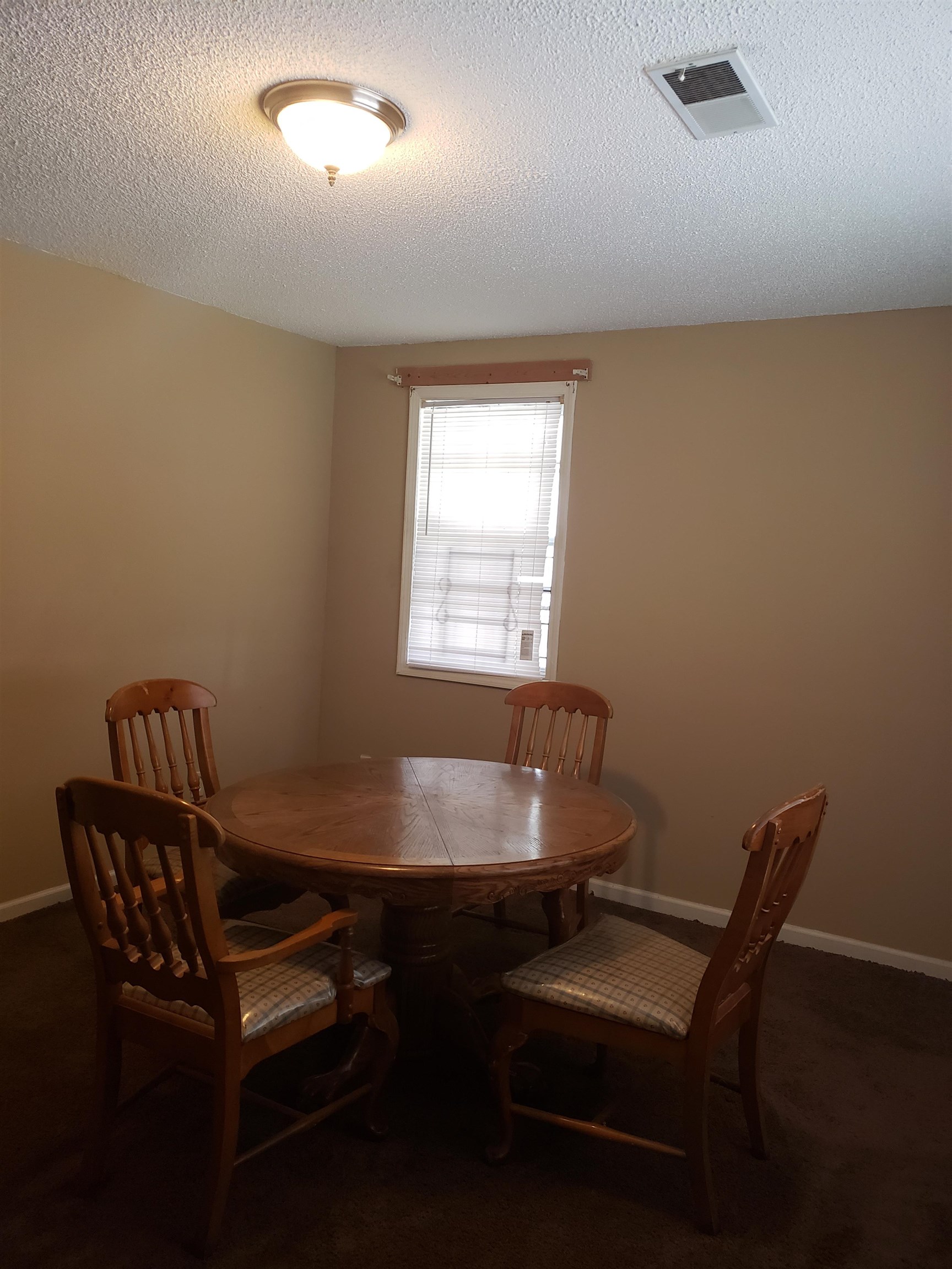 2033 Corry Road Memphis, TN 38106 - Photo 9 of 22 Gallery Image 9