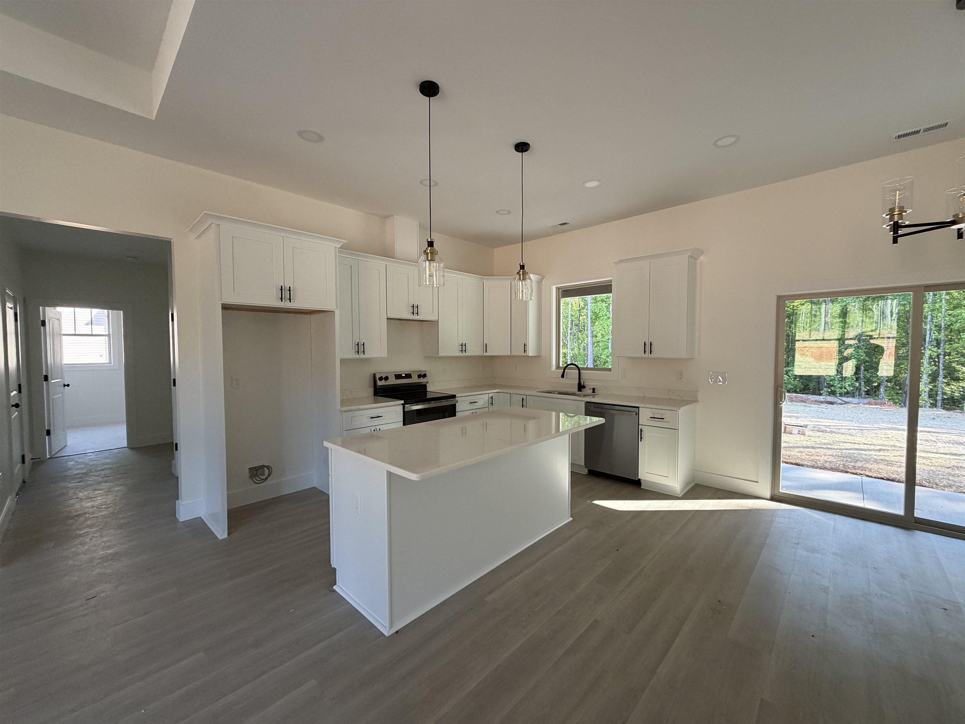 187 Susans Road Gaffney, SC 29341 - Photo 8 of 25