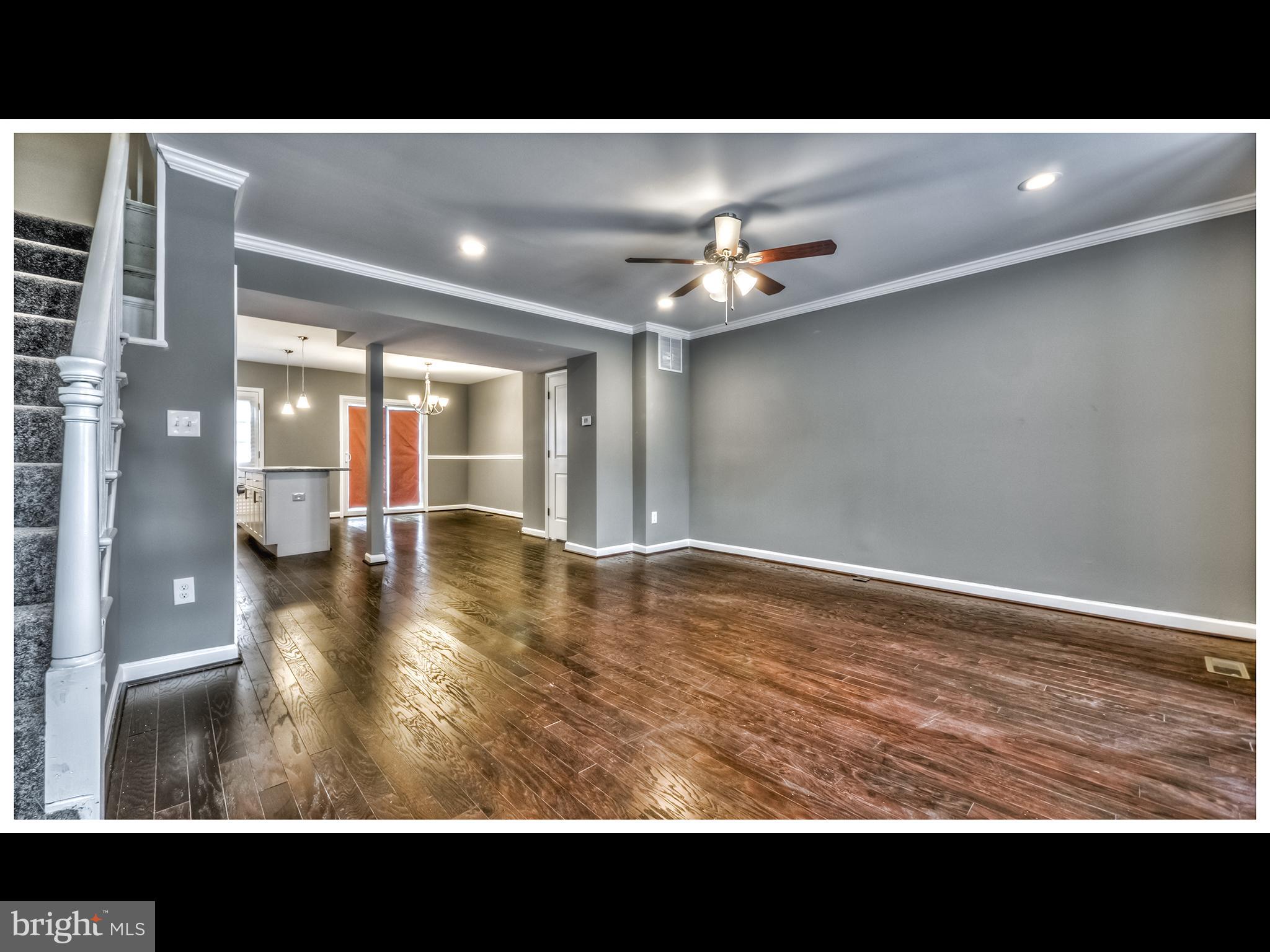 1539 Northgate Road Baltimore, MD 21218 - Photo 3 of 23 Living Room