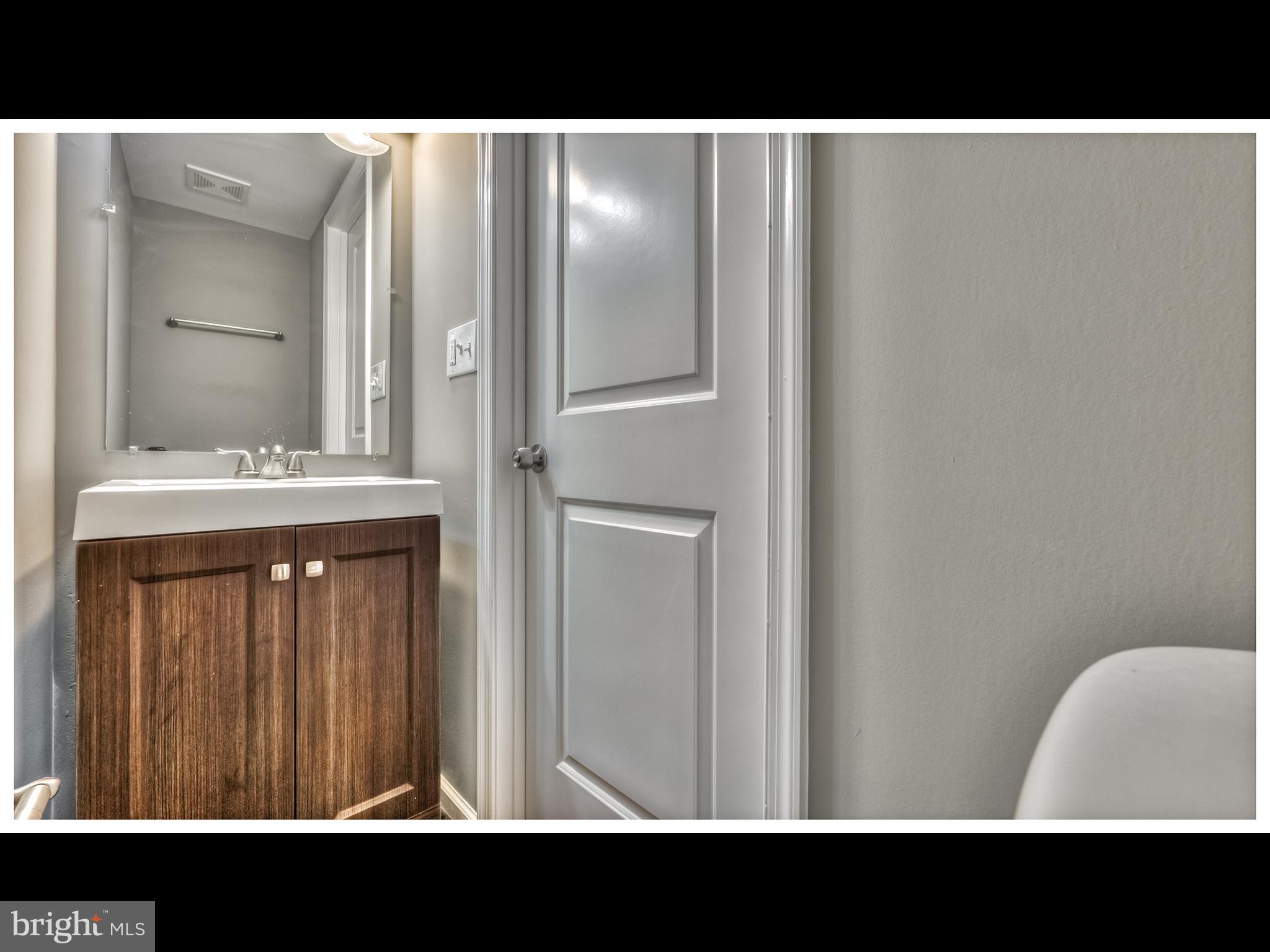 1539 Northgate Road Baltimore, MD 21218 - Photo 10 of 23 Bath (Master)