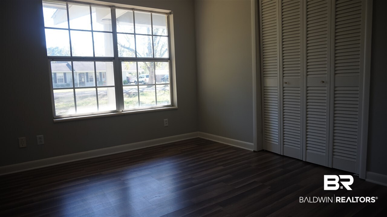 621 East Verbena Avenue Foley, AL 36535 - Photo 19 of 26