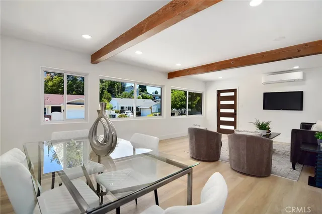 $1,995,000 | 22284 Avenue San Luis, Woodland Hills, CA 91364