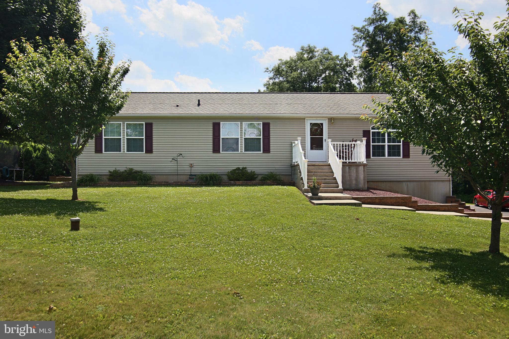 33 Deep Run Road Myerstown, PA 17067 - Photo 2 of 46 Gallery Image 2