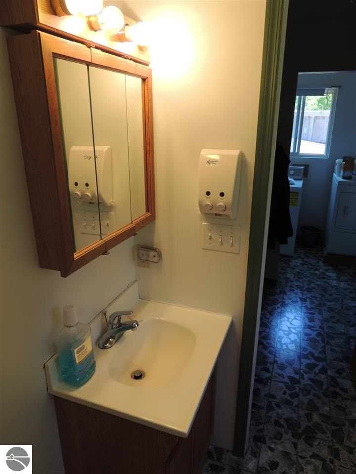 4383 West Kent Road St. Louis, MI 48880 - Photo 18 of 21 1785541-17.JPG