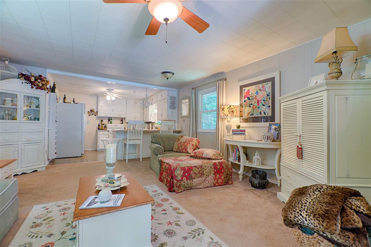 701 North Red Bank Road Evansville, IN 47712 - Photo 8 of 36 Gallery Image 8