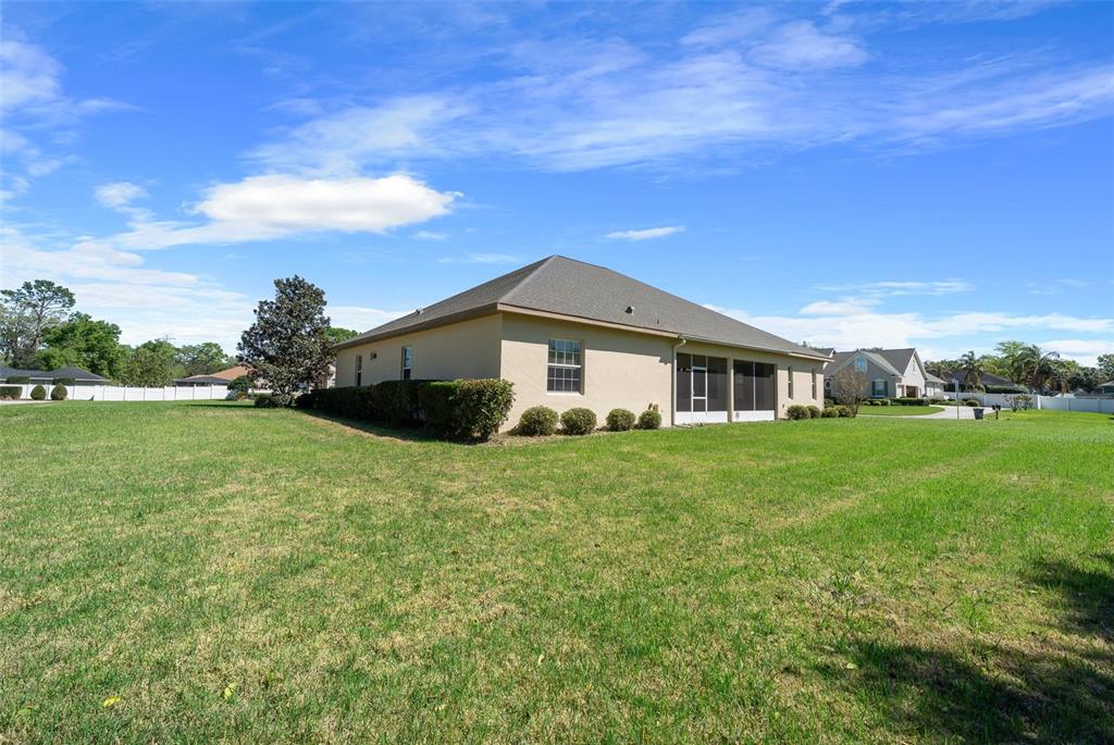 5073 Southeast 39th Loop Ocala, FL 34480 - Photo 16 of 85