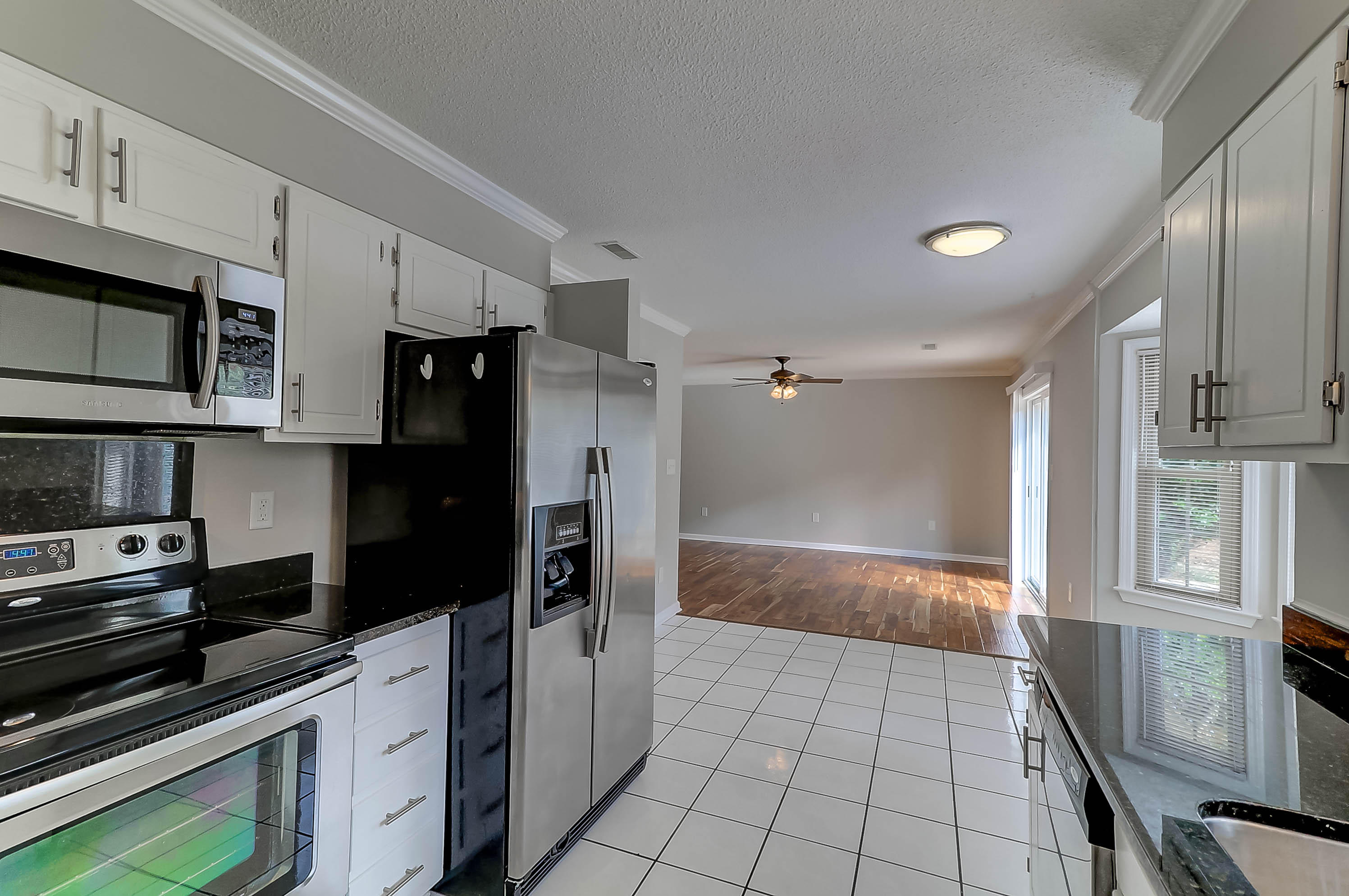 811 Farnham Road Charleston, SC 29412 - Photo 12 of 40 11