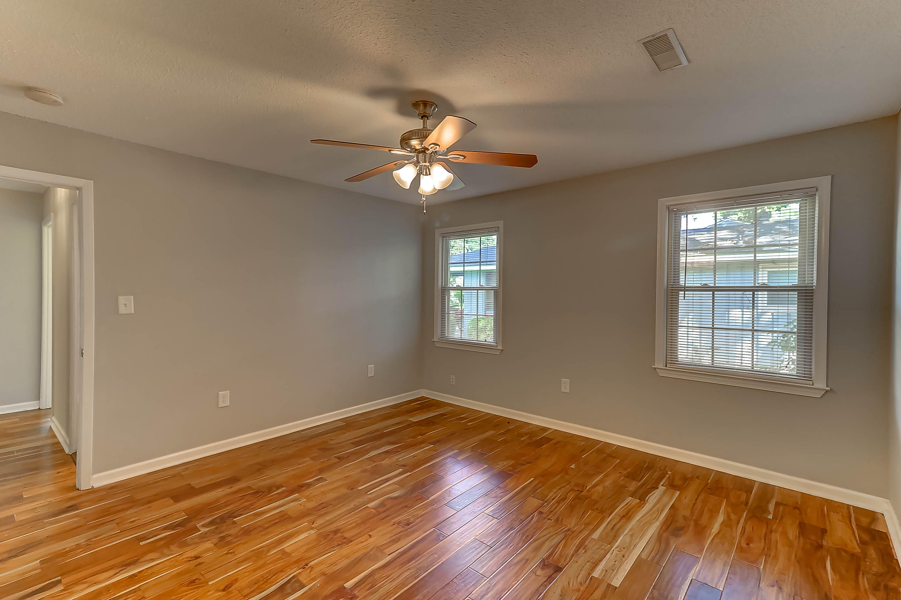 811 Farnham Road Charleston, SC 29412 - Photo 30 of 40 29