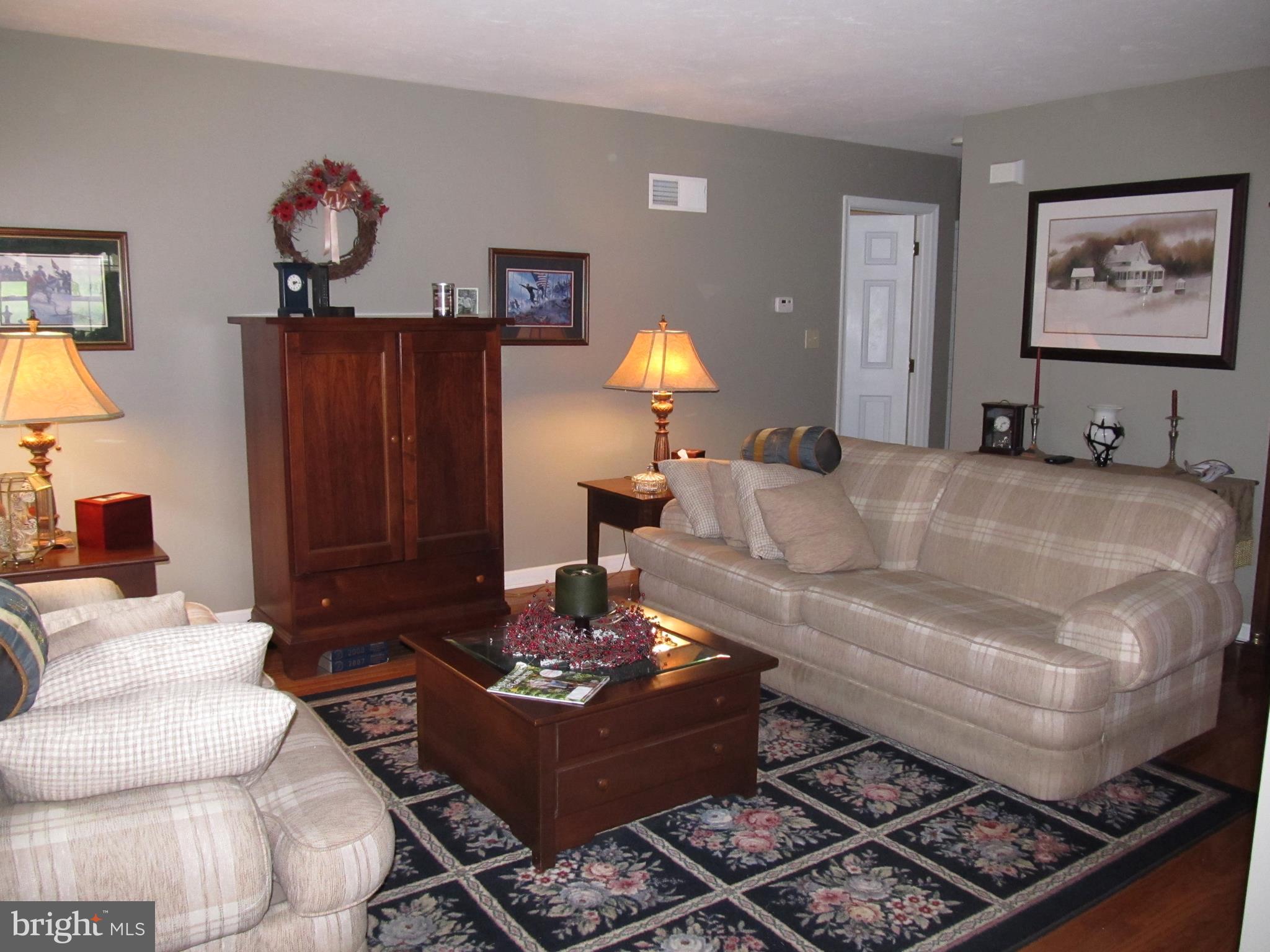 215 Knoxlyn Road Gettysburg, PA 17325 - Photo 6 of 51 Gallery Image 6