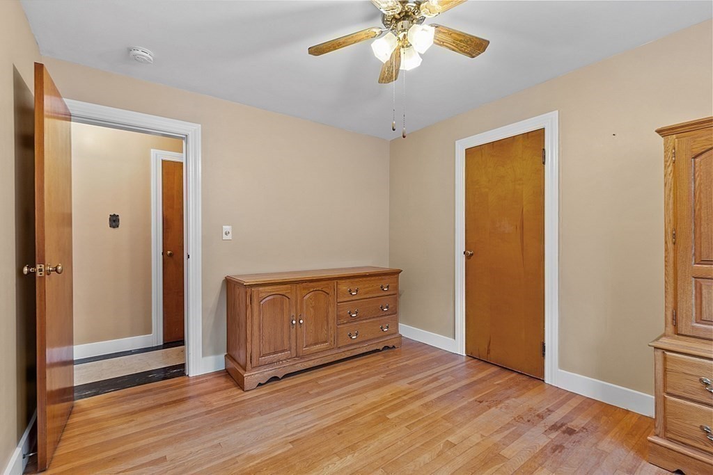 27 Winneconnett Road Worcester, MA 01605 - Photo 6 of 16 Gallery Image 6