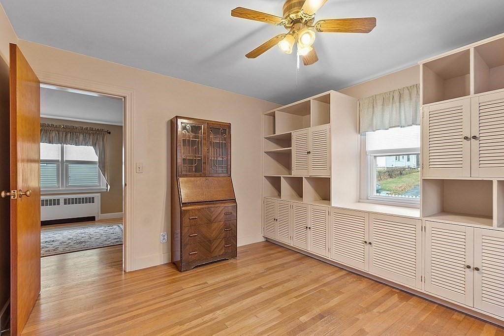 27 Winneconnett Road Worcester, MA 01605 - Photo 7 of 16 Gallery Image 7