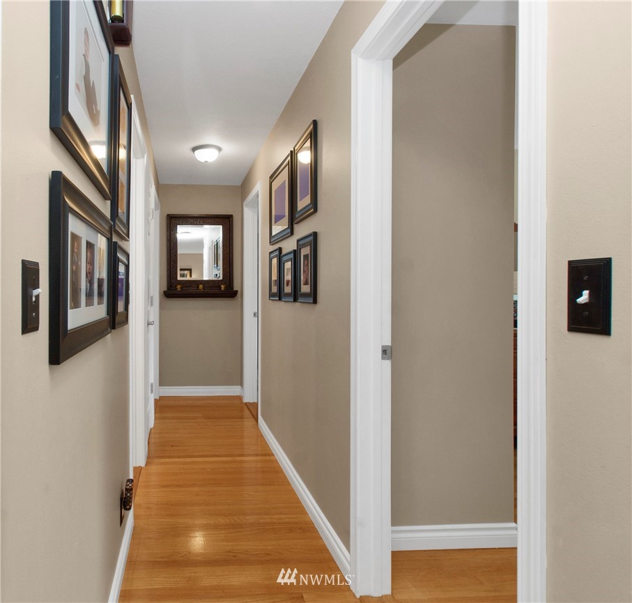 4106 Southwest Austin Street Seattle, WA 98136 - Photo 14 of 33 Gallery Image 14