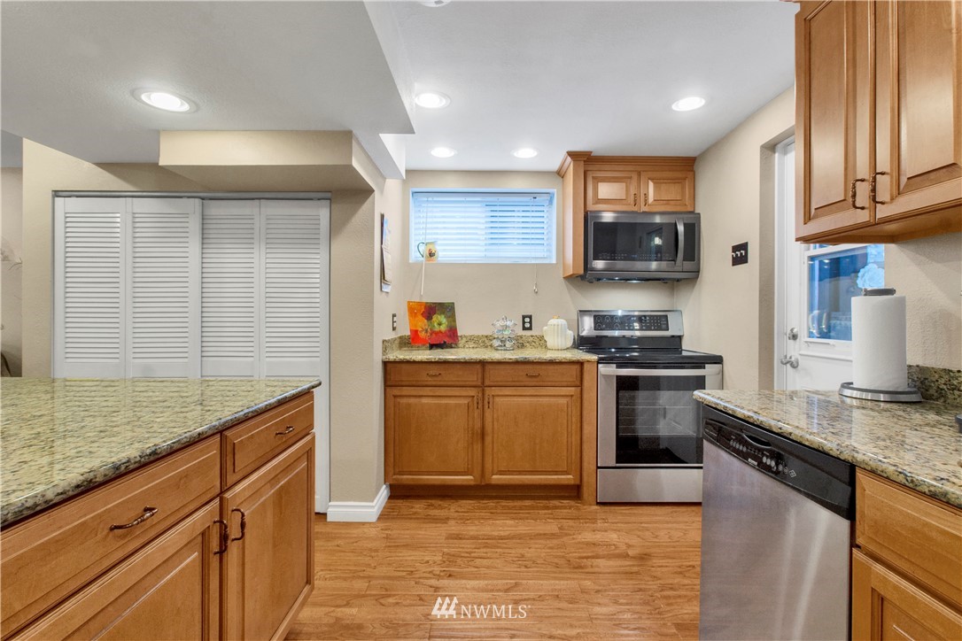 4106 Southwest Austin Street Seattle, WA 98136 - Photo 23 of 33 Gallery Image 23