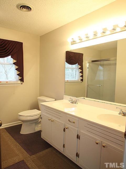 6620 Battle Bridge Road Raleigh, NC 27610 - Photo 7 of 25