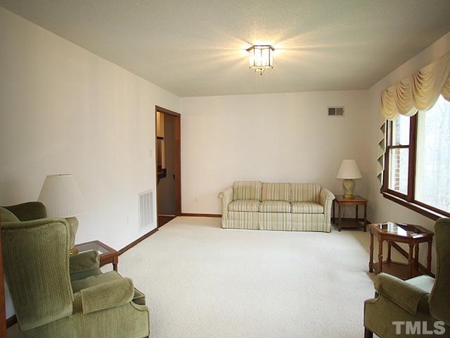 6620 Battle Bridge Road Raleigh, NC 27610 - Photo 8 of 25
