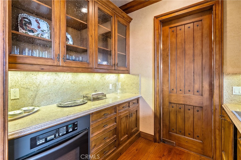 76525 Interlake Road Bradley, CA 93426 - Photo 16 of 75 a view of a sink and dishwasher with wooden floor