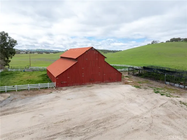 $7,995,000 | 76525 Interlake Road, Bradley, CA 93426