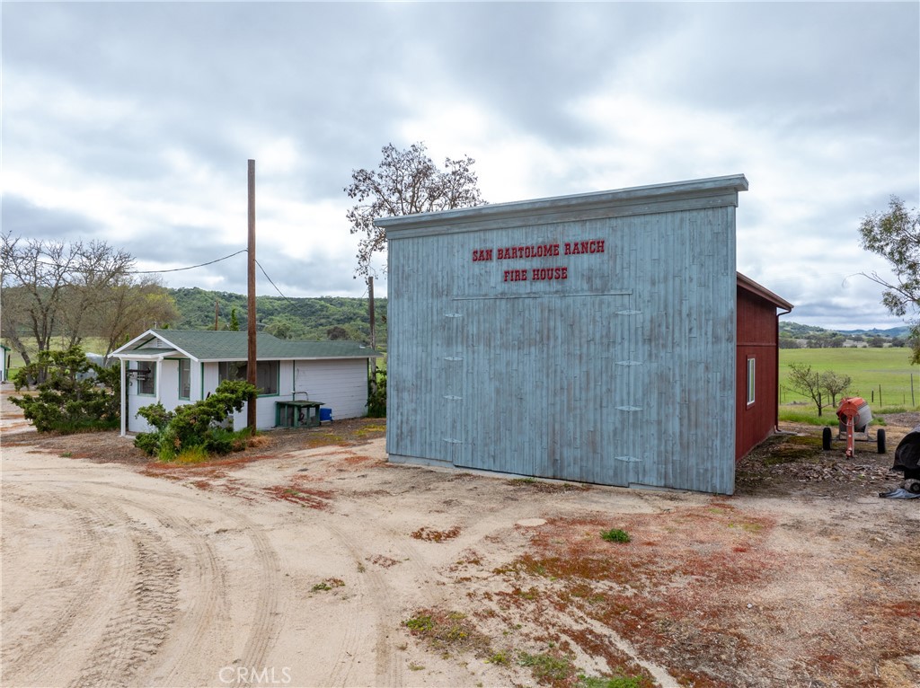 76525 Interlake Road Bradley, CA 93426 - Photo 61 of 75 a view of a house with a backyard