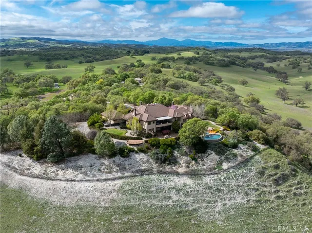 $7,995,000 | 76525 Interlake Road, Bradley, CA 93426